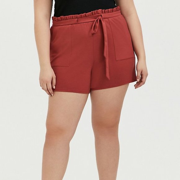 TORRID Paperbag Waist Mid Thigh Knit Shorts Ponte Red Terracotta Womens 1X - Picture 1 of 9